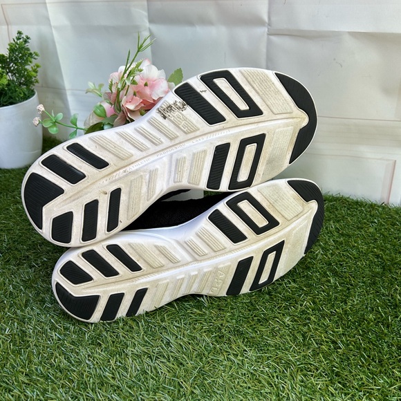 APL🔴TechLoom Phantom women’s Athletic Running black/white shoes  9 - Picture 16 of 16